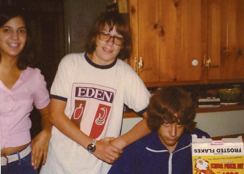 sc0003aa81.jpg - Pat, Dan & Mark Baily in the Kitchen
