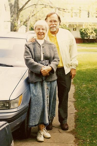 sc00048aa3.jpg - Tom & Roseanne ~1984