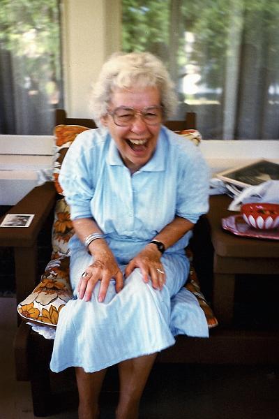 sc0005a1a4.jpg - Roseanne in Lincoln ~ 2004